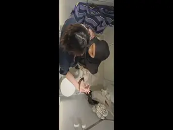 Ukhti Mesum Sama Pacar Di Fitting Room, Kontol Nyodok Memek Basah